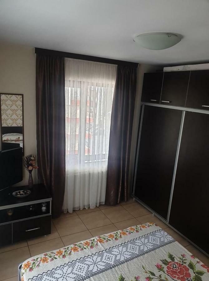 Nick Apartments Mamaia Exterior foto